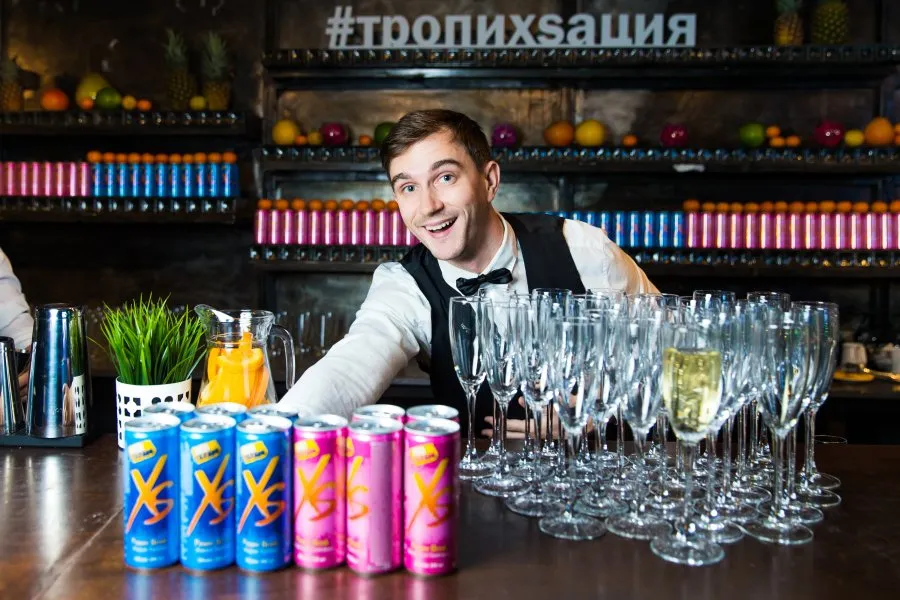 Amway presented to journalists the brand new tonic drink XS