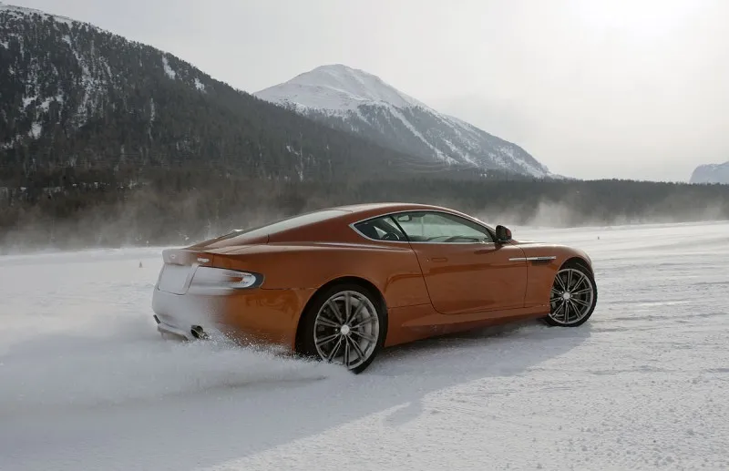 Aston Martin ON ICE