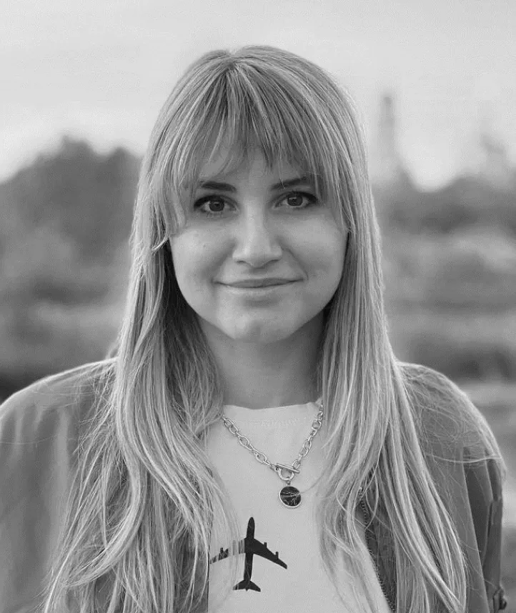 Elena Elizarova, Account Director