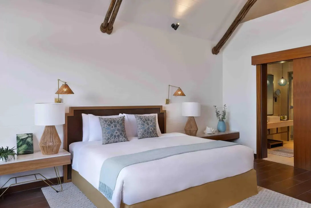 Anantara World Islands Resort