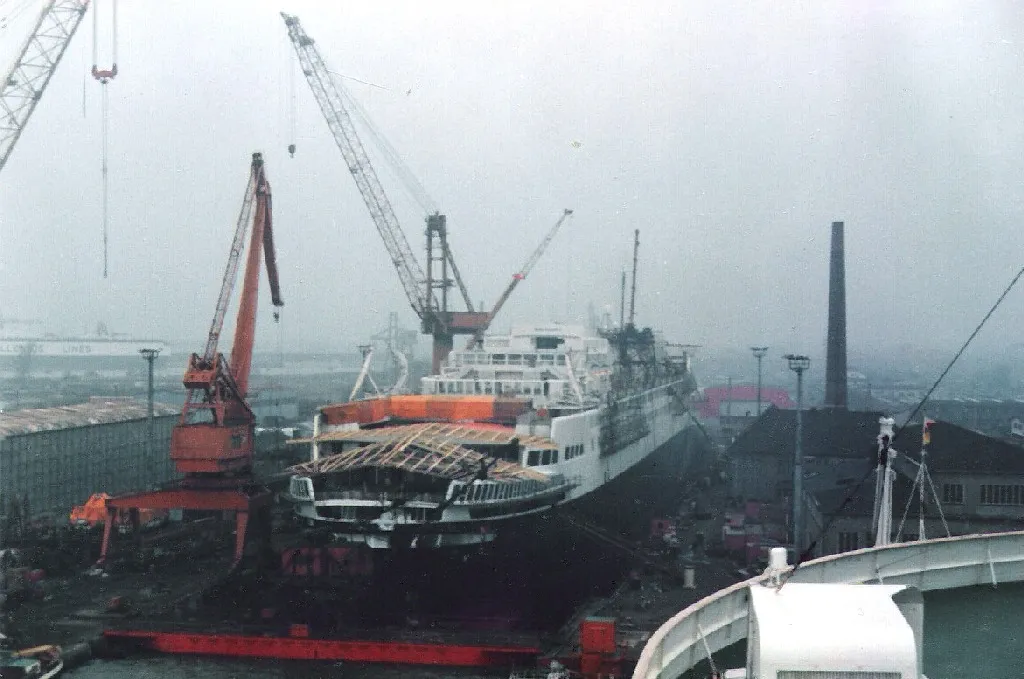 Queen Elizabeth 2